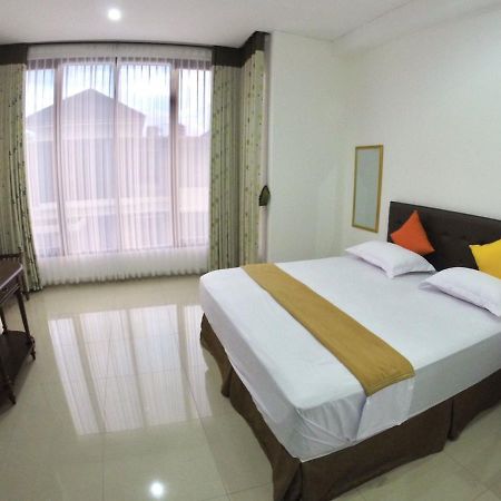 Padma Laguna Guesthouse Baturetno Εξωτερικό φωτογραφία